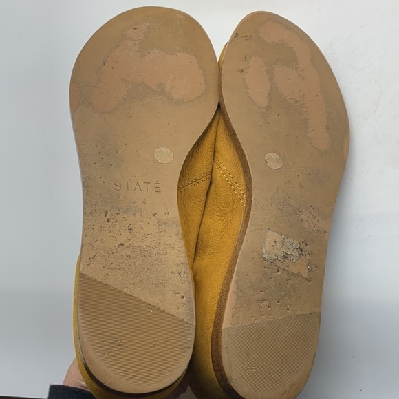 1.State Celvin Mustard Colored Leather Peep Toe Flat Sandals size 10. MCS0702D - Picture 7 of 7